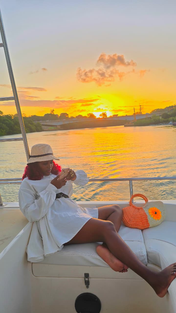 Yacht Cruise